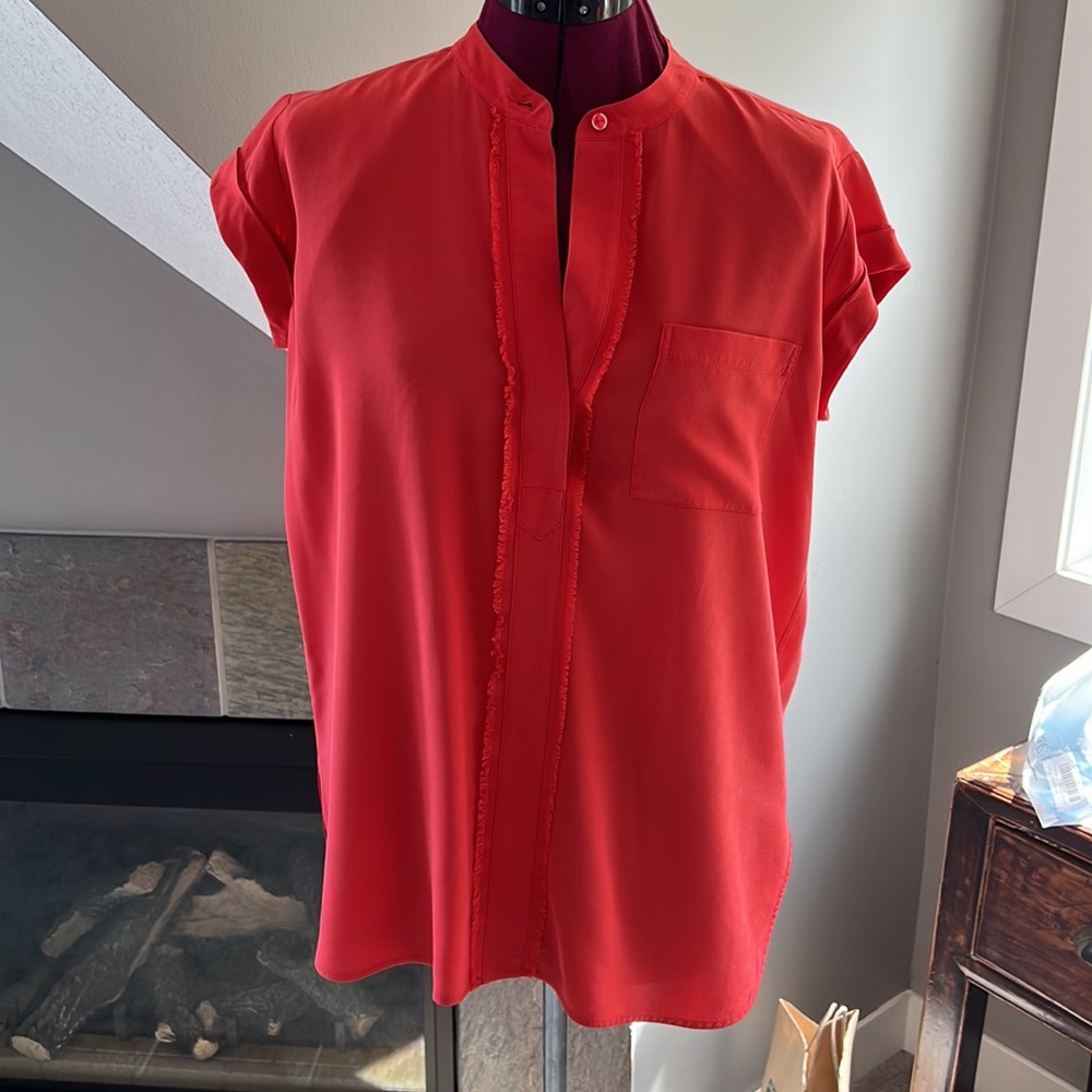 Vince 100% silk short sleeve shirt